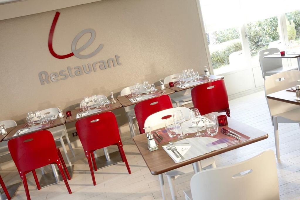 Campanile Rouen Nord - Mont-Saint-Aignan Otel Restoran fotoğraf